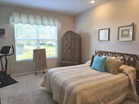 Bedroom - 2841 Normandy Cir, Naperville, IL 60564 photo 2 of 2