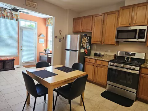 Kitchen - 2841 Normandy Cir, Naperville, IL 60564 photo 3 of 4