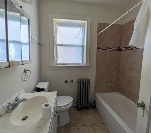 619 E 102nd Pl, Chicago, IL 60628 photo 8