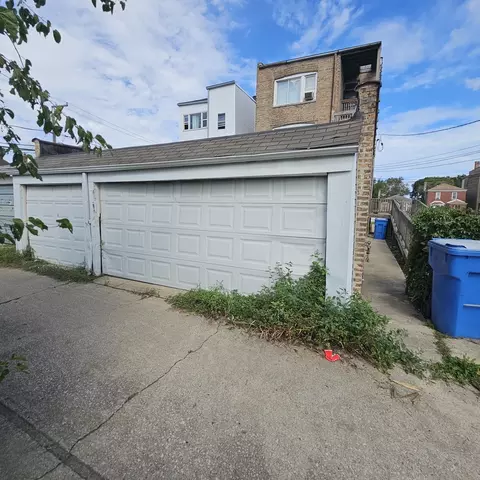 619 E 102nd Pl, Chicago, IL 60628 photo 3