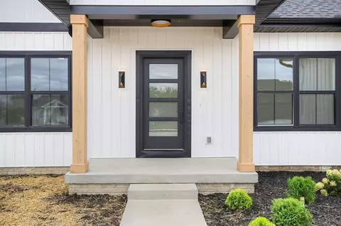 Exterior - 120 Lea Ln, Forsyth, IL 62535 photo 4 of 7