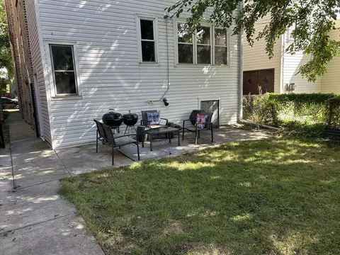 4538 N Artesian Ave, Chicago, IL 60625 photo 3