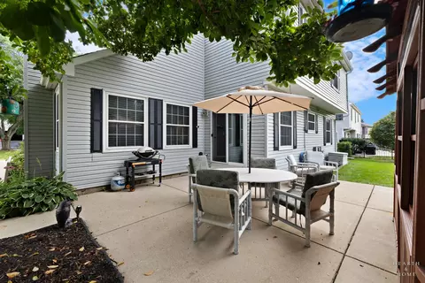 Exterior - 930 Ridgewood Dr, Cary, IL 60013 photo 6 of 11