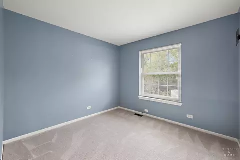 Bedroom - 930 Ridgewood Dr, Cary, IL 60013 photo 4 of 4