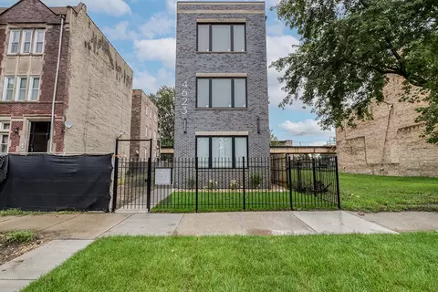 4623 S Prairie Ave, Chicago, IL 60653