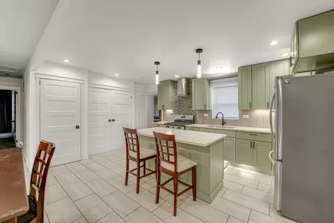 Kitchen - 15341 Afton Ave, Markham, IL 60428 photo 3 of 5