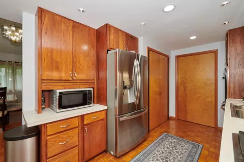 Kitchen - 9041 Delphia Ave, Des Plaines, IL 60016 photo 3 of 6
