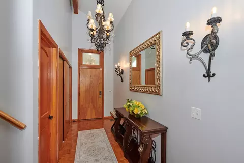 Entry Way - 9041 Delphia Ave, Des Plaines, IL 60016 photo 1 of 8