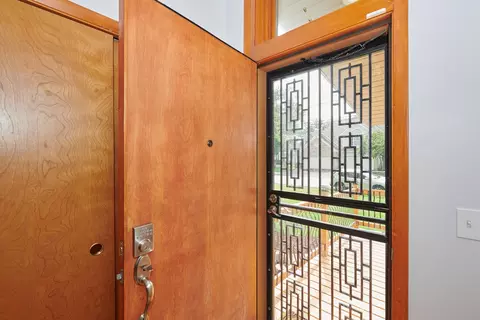 Entry Way - 9041 Delphia Ave, Des Plaines, IL 60016 photo 8 of 8