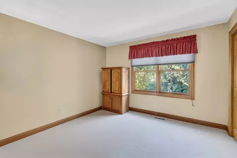 Bedroom - 450 Ford Ln, Bartlett, IL 60103 photo 2 of 6