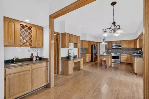 Kitchen - 450 Ford Ln, Bartlett, IL 60103 photo 1 of 4