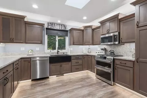 Kitchen - 1215 53rd St, Moline, IL 61265 photo 6 of 6