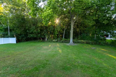 Exterior - 1215 53rd St, Moline, IL 61265 photo 7 of 13