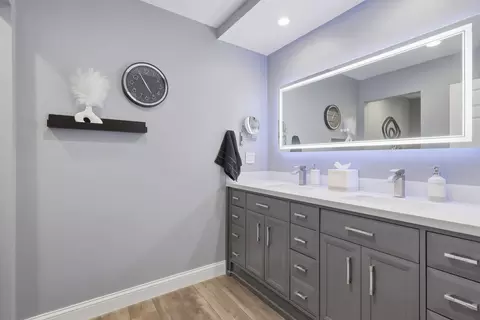 Bath - 1215 53rd St, Moline, IL 61265 photo 1 of 4
