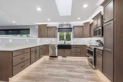 Kitchen - 1215 53rd St, Moline, IL 61265 photo 5 of 6