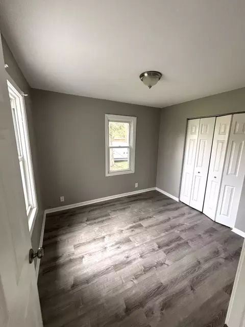 Bedroom - 2276 Manchester Rd, Wheaton, IL 60187 photo 1 of 4