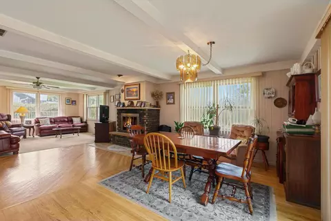 Dining - Undisclosed, Rolling Meadows, IL 60008 photo 1 of 2