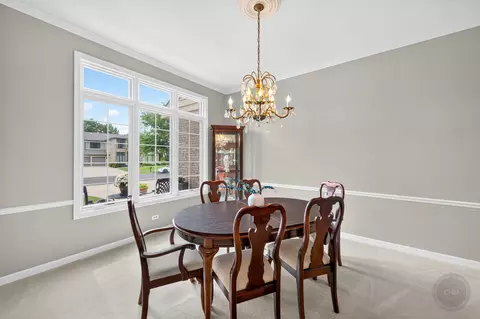 Dining - 4020 White Eagle Dr, Naperville, IL 60564 photo 2 of 6