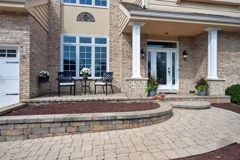 Exterior - 4020 White Eagle Dr, Naperville, IL 60564 photo 2 of 10