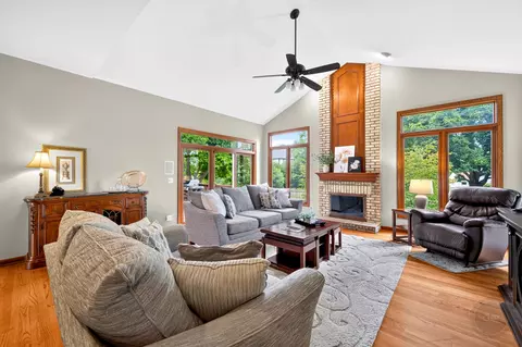 Living - 4020 White Eagle Dr, Naperville, IL 60564 photo 5 of 6