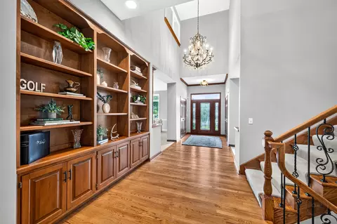 Entry Way - 4020 White Eagle Dr, Naperville, IL 60564 photo 5 of 12