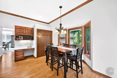 Dining - 4020 White Eagle Dr, Naperville, IL 60564 photo 4 of 6