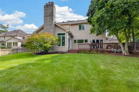 Exterior - 4020 White Eagle Dr, Naperville, IL 60564 photo 7 of 10
