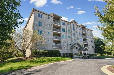 11131 Waters Edge Dr #1B, Orland Park, IL 60467