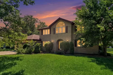 Exterior - 10 S Hampton Ct, Crete, IL 60417 photo 5 of 5