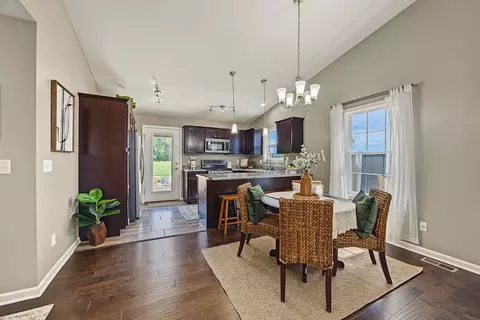 Dining - 2912 Conlor Dr, Bloomington, IL 61704 photo 3 of 5