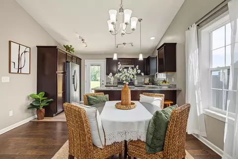 Dining - 2912 Conlor Dr, Bloomington, IL 61704 photo 2 of 5