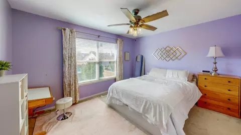 Bedroom - 404 Hackney Ln, Oswego, IL 60543 photo 1 of 7