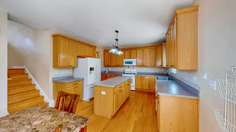 Kitchen - 404 Hackney Ln, Oswego, IL 60543 photo 3 of 3