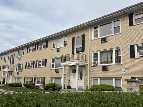 4932 N Leonard Dr #2A, Norridge, IL 60706