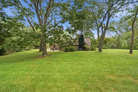 Exterior - 843 Cramer Ct, Willowbrook, IL 60527 photo 4 of 4