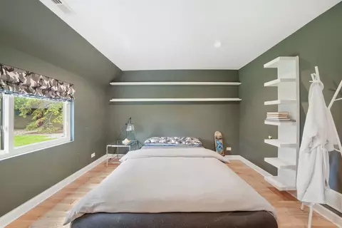 Bedroom - 843 Cramer Ct, Willowbrook, IL 60527 photo 3 of 4