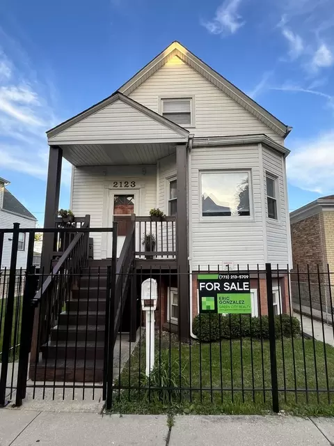 2123 N Karlov Ave, Chicago, IL 60639
