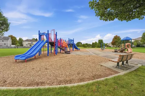 Other - 1905 Maureen Dr, Hoffman Estates, IL 60192 photo 6 of 6