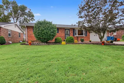 2310 Mary Ln, Quincy, IL 62305