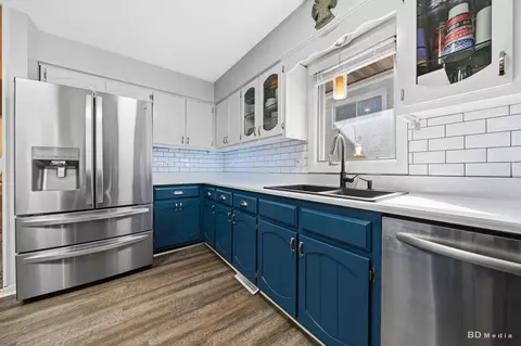 Kitchen - 15619 Lorel Ave, Oak Forest, IL 60452 photo 3 of 4