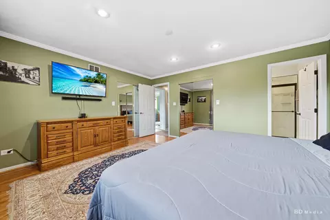 Bedroom - 15619 Lorel Ave, Oak Forest, IL 60452 photo 2 of 4