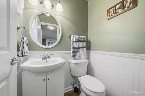 Bath - 15619 Lorel Ave, Oak Forest, IL 60452 photo 1 of 3