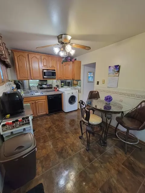 Kitchen - Undisclosed, Harvey, IL 60426 photo 4 of 4