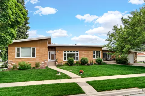 9157 S Avers Ave, Evergreen Park, IL 60805