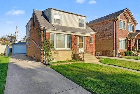 5137 N Oketo Ave, Harwood Heights, IL 60706