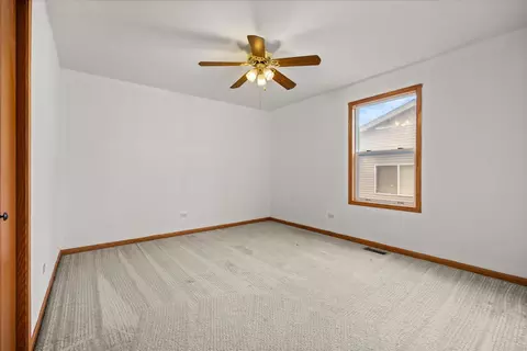 Bedroom - 1807 Larkspur Dr, Plainfield, IL 60586 photo 2 of 4