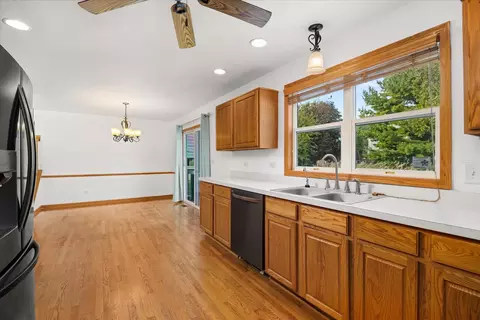 Kitchen - 1807 Larkspur Dr, Plainfield, IL 60586 photo 3 of 3