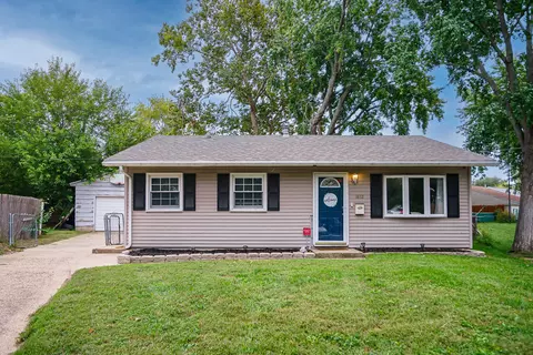 1612 Koch St, Pekin, IL 61554