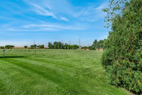 Exterior - 25151 Faraday Rd, Manhattan, IL 60442 photo 4 of 4