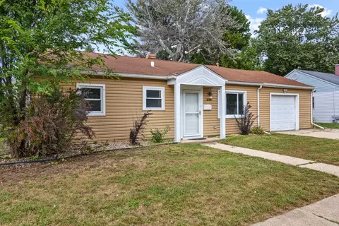 Exterior - 205 Hereford Dr, Steger, IL 60475 photo 2 of 7